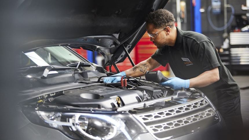 Halfords Autocentre - Free MOT with a full or Major service for NHS